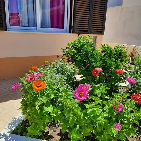 Casa Fernandes Holiday home Burgau